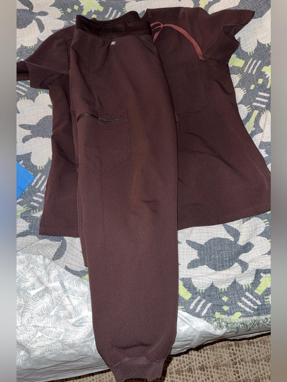 Figs Espresso Set Catarina Top Joggers Medium Women’s EUC